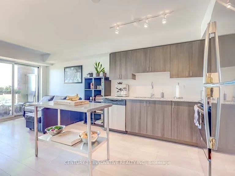 1215 Bayly St #610 — Photo 5