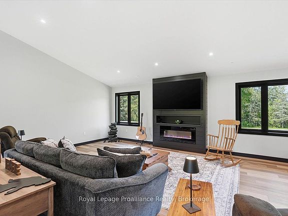5th image of 82 Conchie Rd