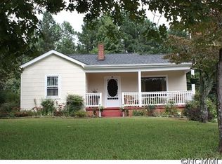 137 Park St, Columbus, NC 28722