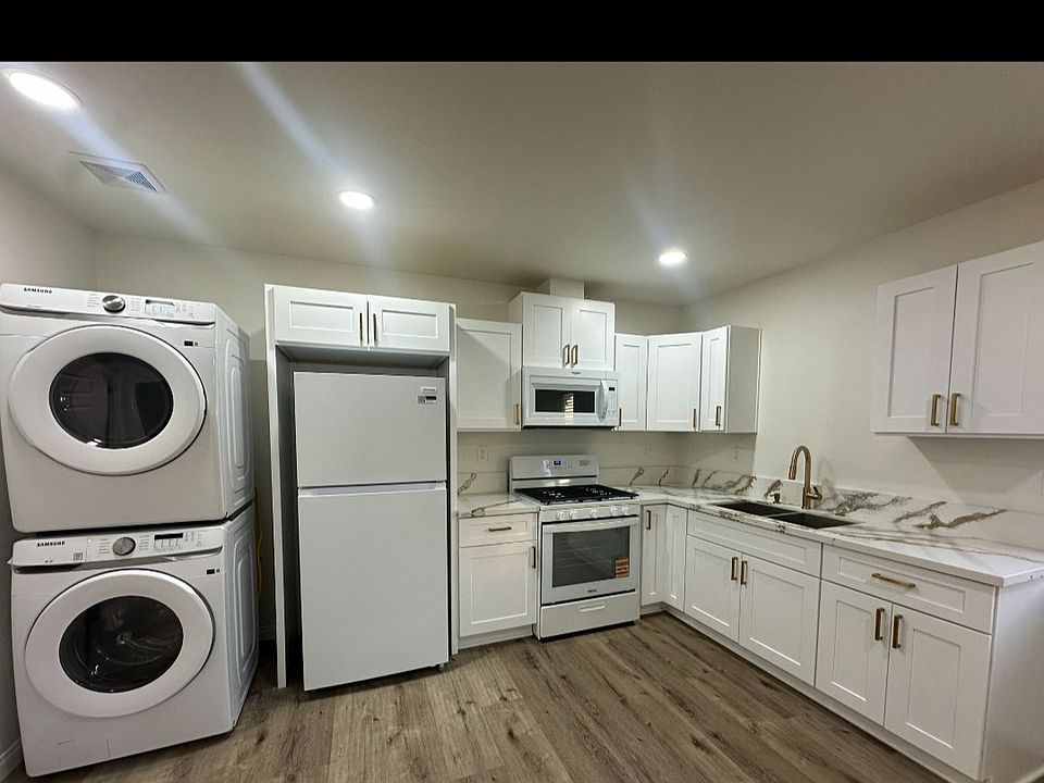 1st image of 892 Bennington St