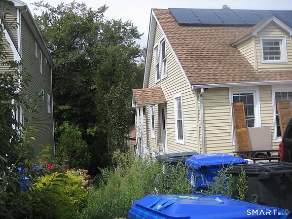 3rd image of 21 Brainerd Road