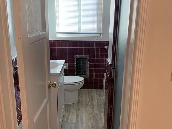2nd image of 4541 Fulton Ave #1