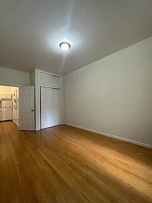 Rented by Peter R. Hungerford, LREB | media 31