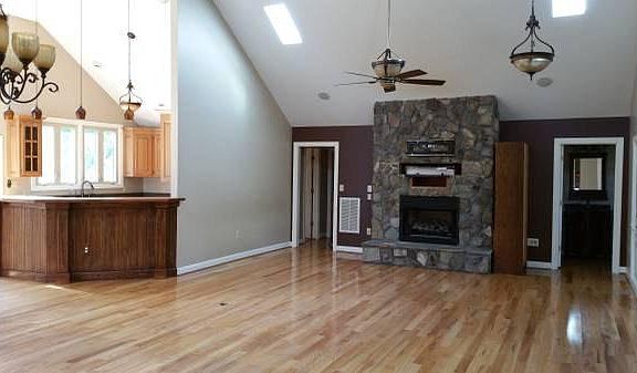 3rd image of 116 De Alba Ln
