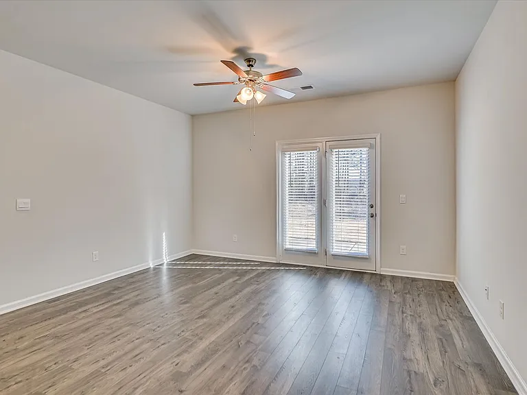 2892 Calli Crossing Dr — Photo 16