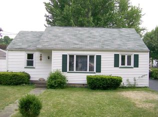 35 Jordan Ave, Rochester, NY 14606