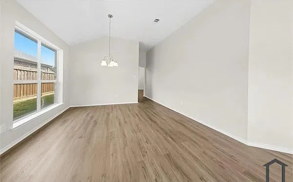 4 bed, 1854 sqft, $2,900 — Photo 4