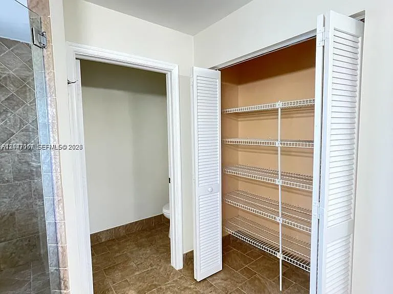 558 Stonemont Dr — Photo 18