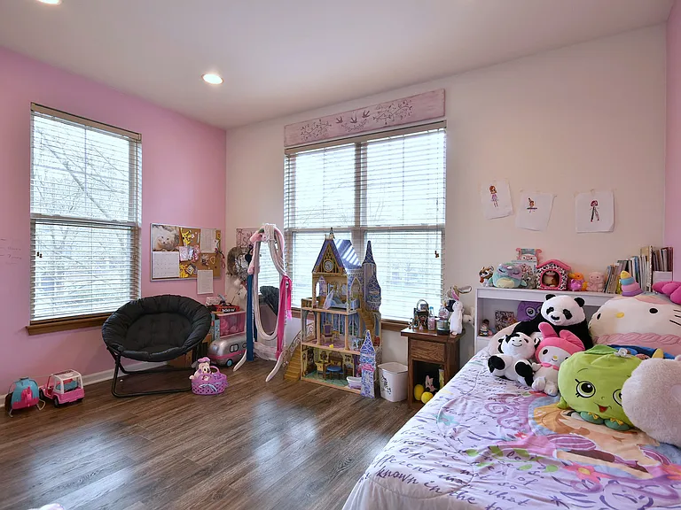 5600 Cloverdale Rd — Photo 13