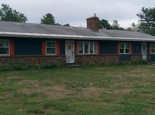 954 Chase Rd, Lunenburg, MA 01462