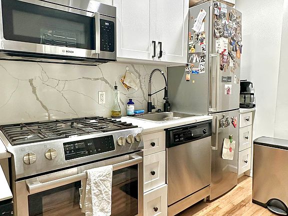 5th image of 20 Commerce St #1F