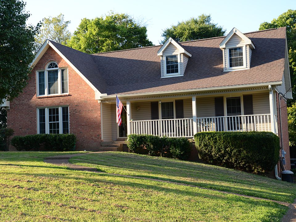 1st image of 1120 Oak Creek Dr