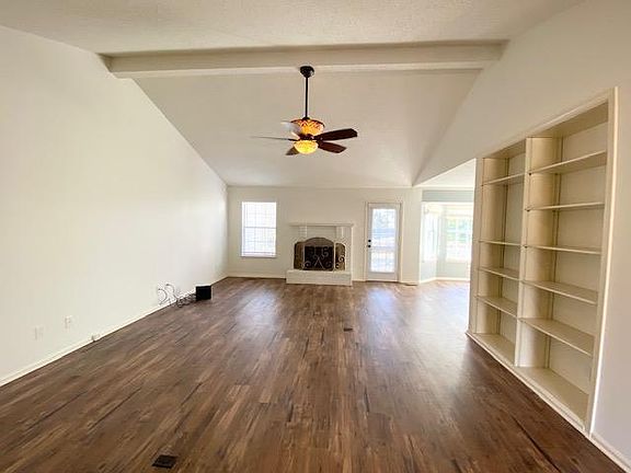 3rd image of 48 Springridge Dr