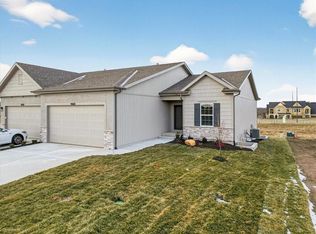 9468 Shady Bend Rd, Lenexa, KS 66227