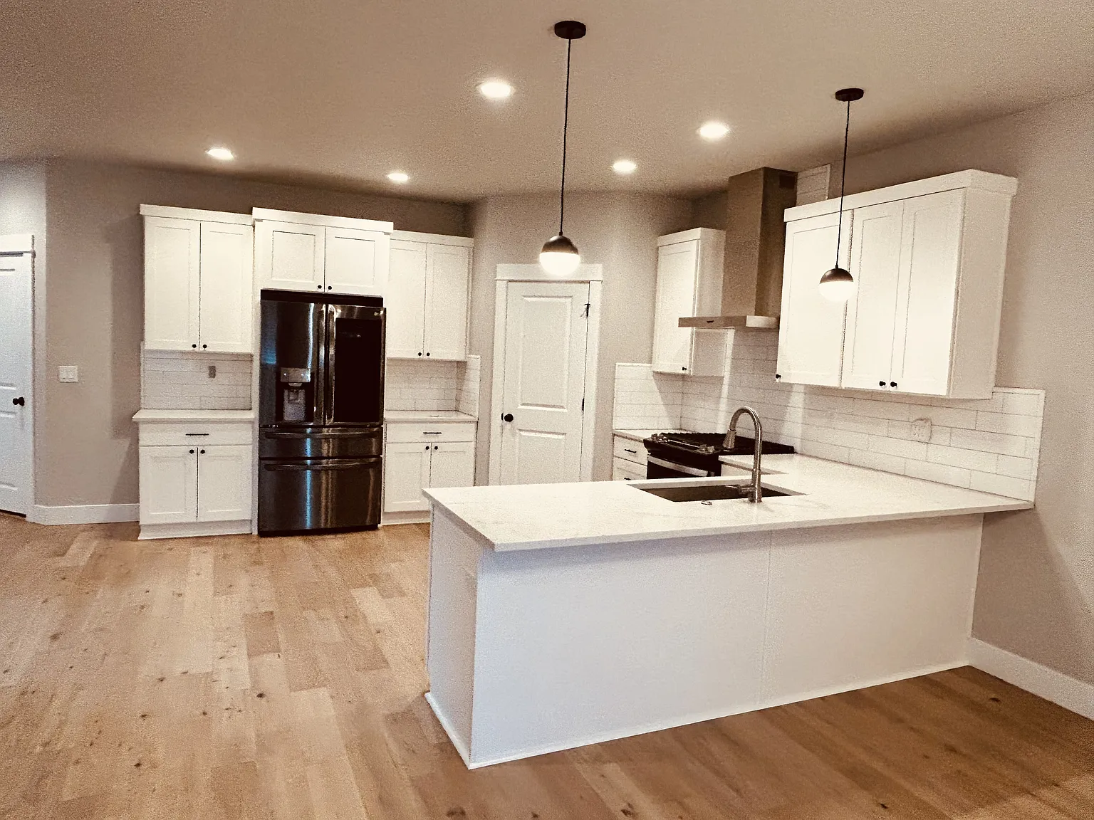 3676 Southwest Tegart Lane - 1 — Photo 4