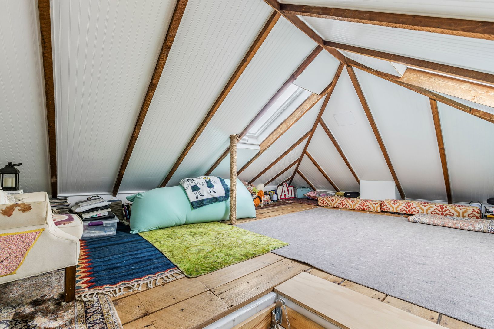 storage/playroom