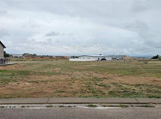 7 & 8 S Crescent Cir, Pueblo, CO 81007