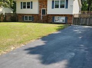 202 Wyatt Dr, Fredericksburg, VA 22407