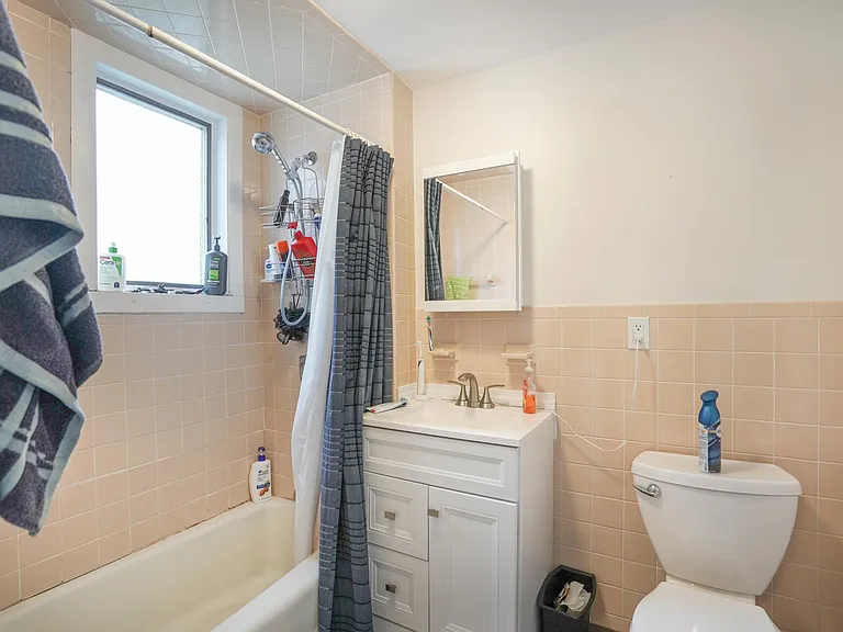 29-31 Adams St #2 — Photo 8