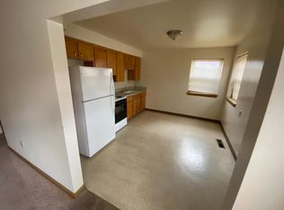 17848 Lake Shore Blvd APT 2, Cleveland, OH 44119