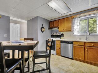 3408 Davidson Dr, Lansing, MI 48910