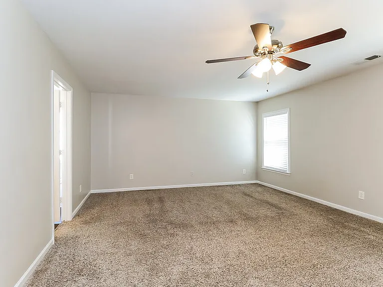 1115 Jade Glen Dr — Photo 11