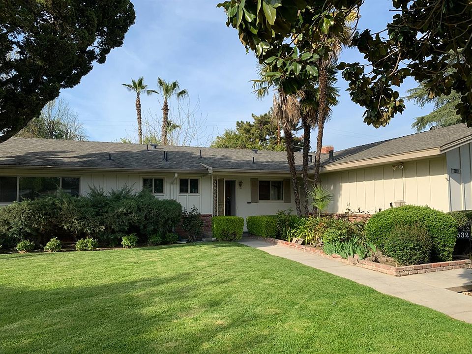 1st image of 532 W Santa Ana Ave