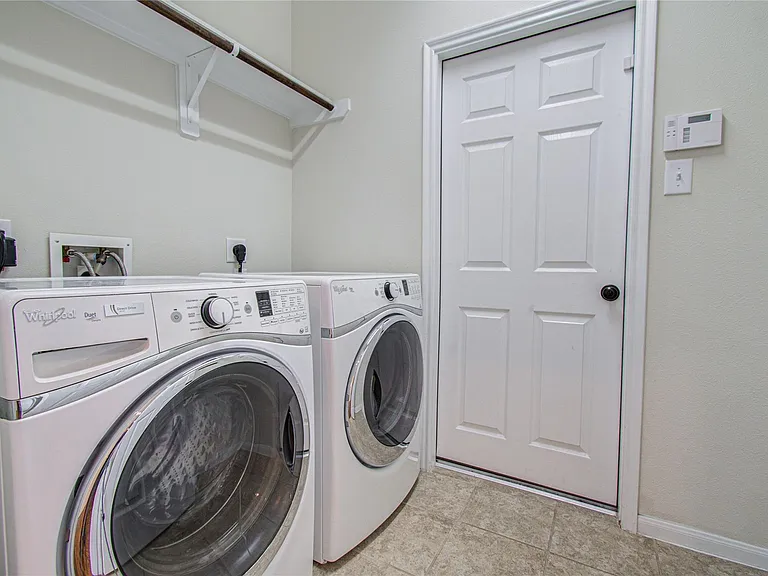 28666 Pleasant Forest Dr — Photo 40