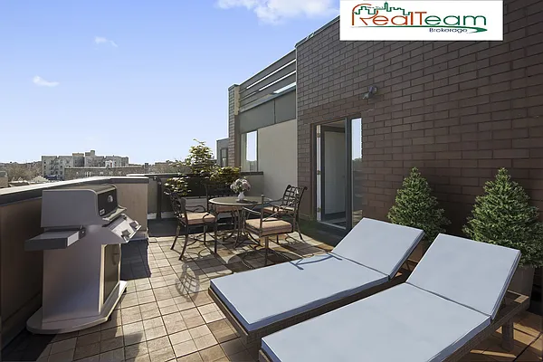 Sold by Real Team Brokerage | media 8