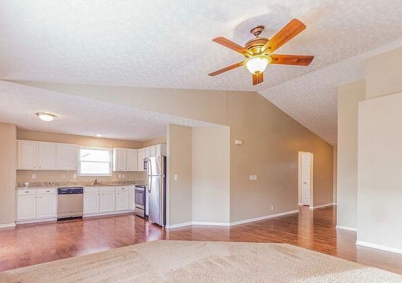 3rd image of 7311 Orchard Lake Blvd