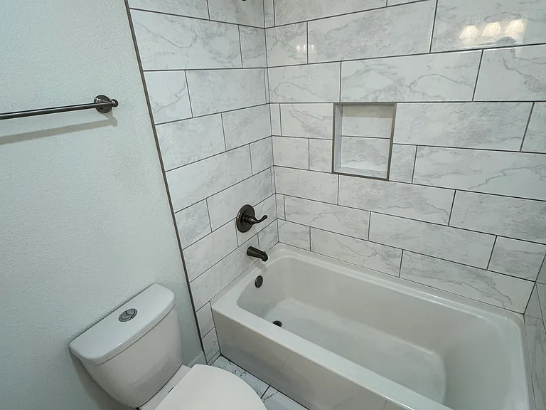 7962-7960 Samantha Way — Photo 6