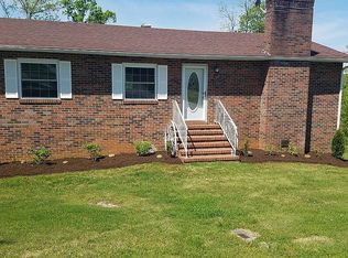 1743 Falling Water Rd, Sparta, TN 38583