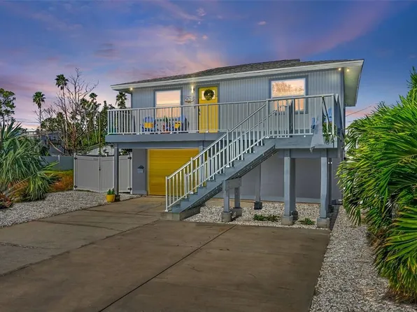3634 Overlook Dr NE, Saint Petersburg, FL 33703