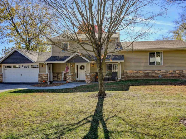 4110 Kennedy Rd, Taylorville, IL 62568