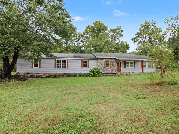 586 Boss Rd, Chickamauga, GA 30707
