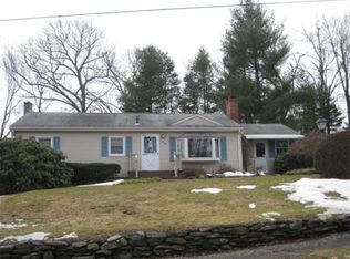 30 Briarcliff Dr, Feeding Hills, MA 01030