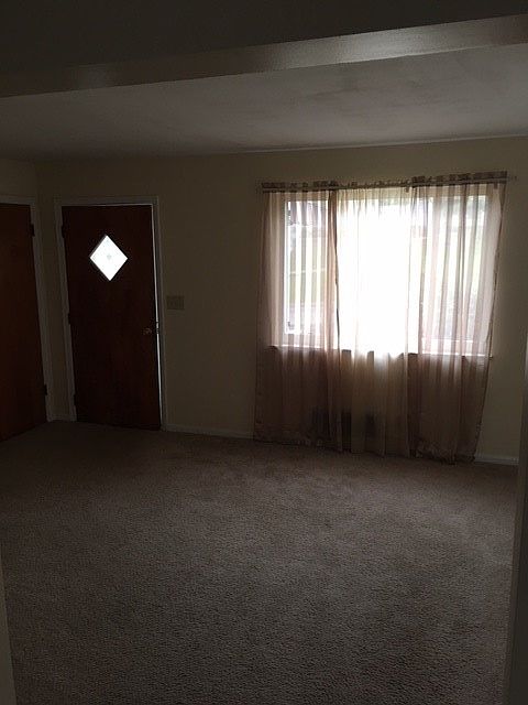 2nd image of 130 Harriet Ave