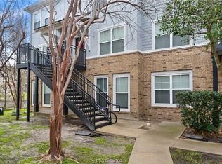 1725 Harvey Mitchell #111, College Station, TX 77840