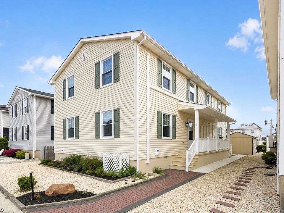 1st image of 1720 Simpson Ave #1720