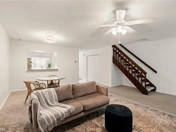 732 Hecate Dr, Virginia Beach, VA 23454