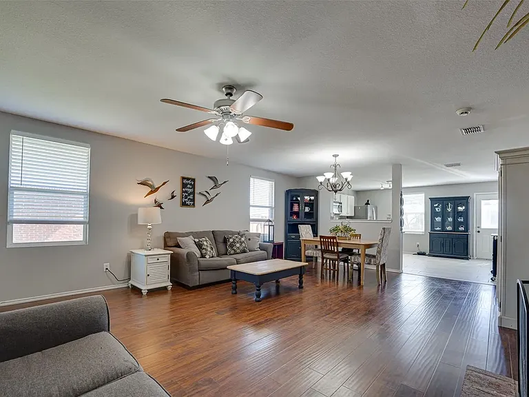 605 Cottondale Ln — Photo 10