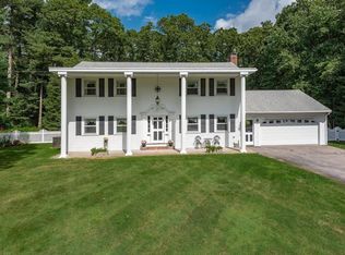 11 Holly St, Halifax, MA 02338