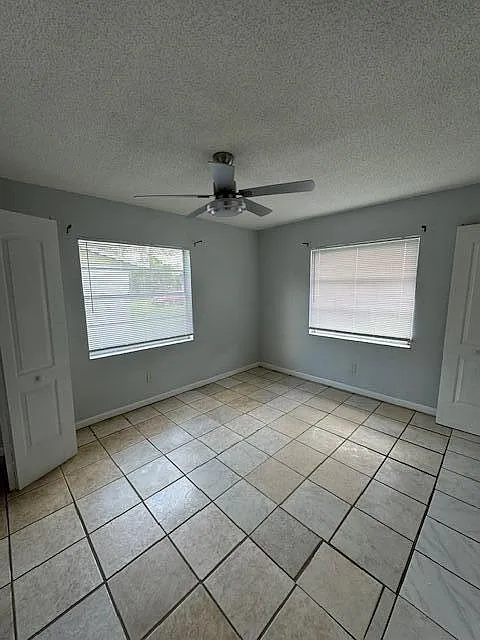 127 Pineda Street - 1 — Photo 2