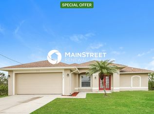 2816 71st St W, Lehigh Acres, FL 33971
