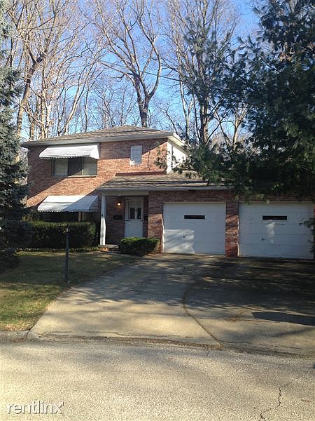 Duplex 1st Floor with attached garage