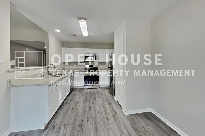 2815 Fox Mountain Dr — Photo 5