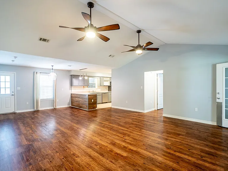 2823 Lake Silver Rd — Photo 18