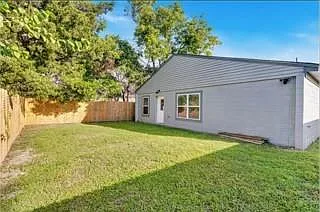 5626 Saint Claude Ave — Photo 9