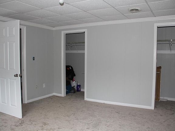 5th image of 137 E Showalter Dr