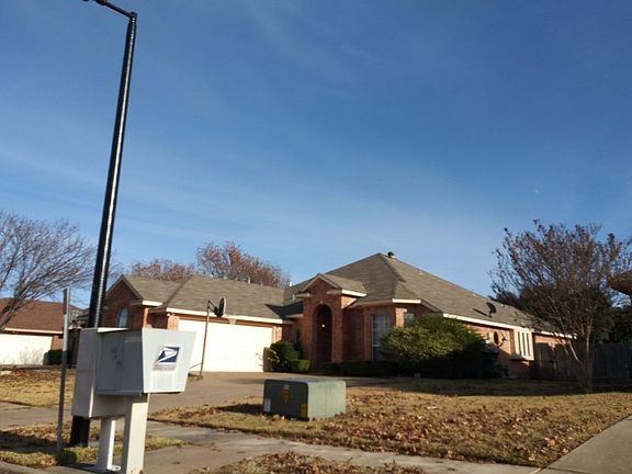 2nd image of 1014 Wendell Way